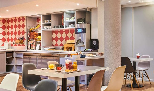 Ibis Styles Paris Alesia Montparnasse Exterior
