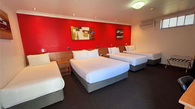 <b>Ibis Styles Broken Hill Room</b>. Images powered by <a href="https://iceportal.shijigroup.com/" title="IcePortal" target="_blank">IcePortal</a>.