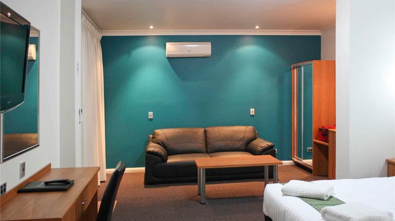 <b>Ibis Styles Broken Hill Room</b>. Images powered by <a href="https://iceportal.shijigroup.com/" title="IcePortal" target="_blank">IcePortal</a>.