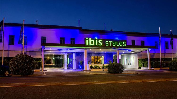 Ibis Styles Broken Hill Exterior