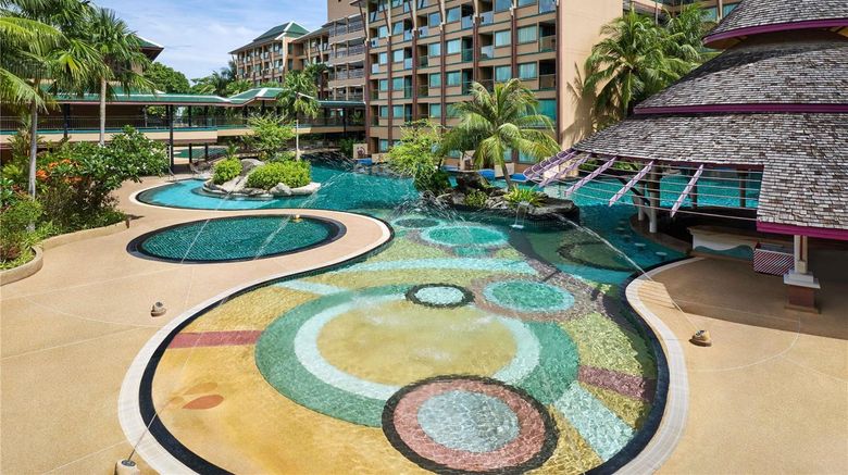 <b>Novotel Phuket Vintage Park Restaurant</b>. Images powered by <a href="https://iceportal.shijigroup.com/" title="IcePortal" target="_blank">IcePortal</a>.