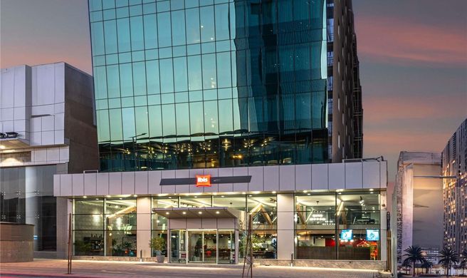 Ibis Riyadh Olaya Street Exterior