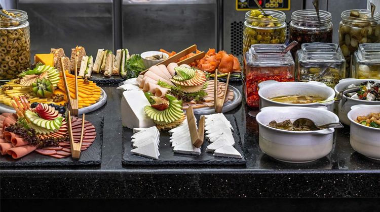 Ibis Riyadh Olaya Street Restaurant
