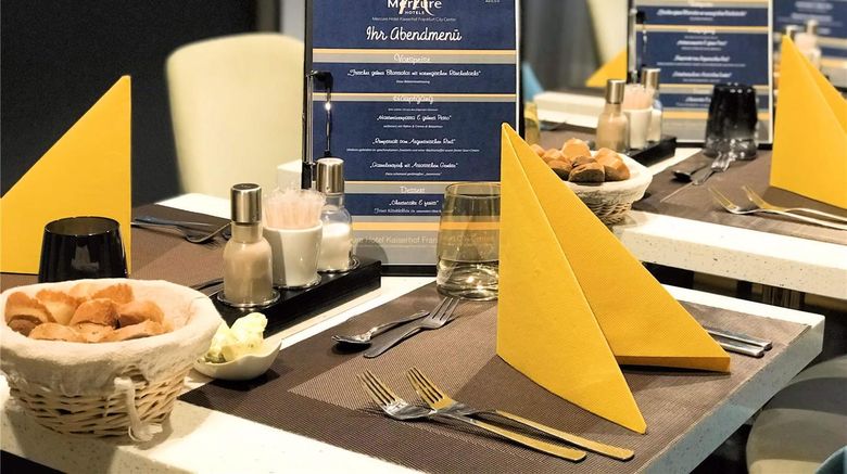 <b>Mercure Hotel Kaiserhof Frankfurt City Restaurant</b>. Images powered by <a href="https://iceportal.shijigroup.com/" title="IcePortal" target="_blank">IcePortal</a>.
