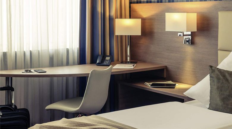 <b>Mercure Hotel Kaiserhof Frankfurt City Room</b>. Images powered by <a href="https://iceportal.shijigroup.com/" title="IcePortal" target="_blank">IcePortal</a>.