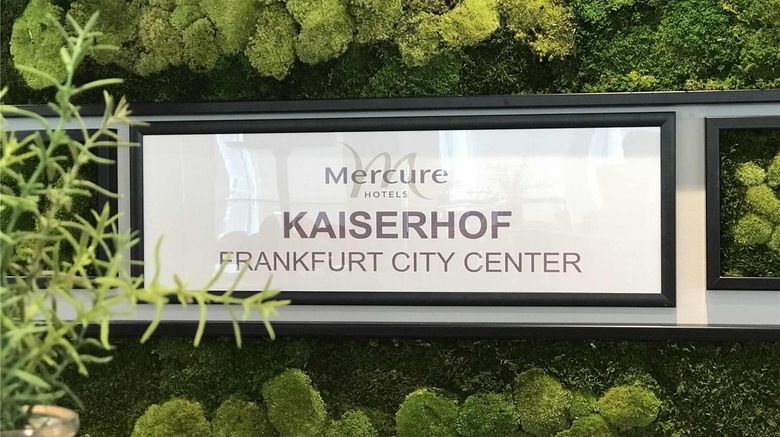 <b>Mercure Hotel Kaiserhof Frankfurt City Restaurant</b>. Images powered by <a href="https://iceportal.shijigroup.com/" title="IcePortal" target="_blank">IcePortal</a>.