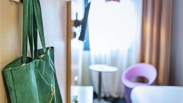 <b>Ibis Styles Honfleur Room</b>. Images powered by <a href="https://iceportal.shijigroup.com/" title="IcePortal" target="_blank">IcePortal</a>.
