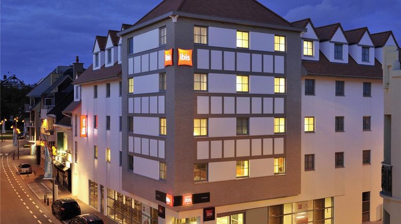 Ibis De Panne Exterior. Images powered by <a href="https://iceportal.shijigroup.com" target="_blank" rel="noopener">Ice Portal</a>.