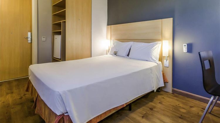 Ibis Barretos Room