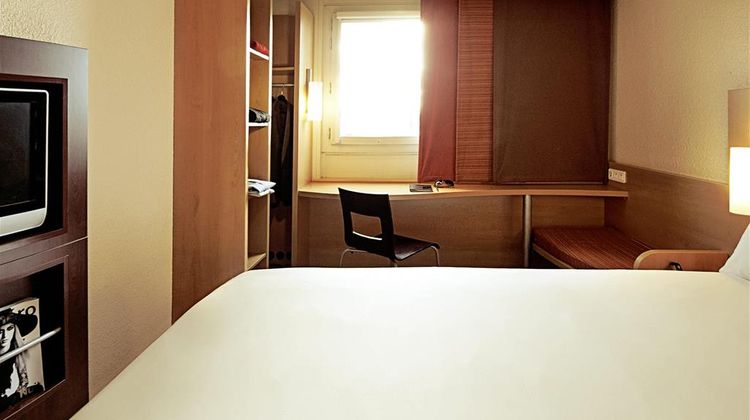 Ibis Barretos Room