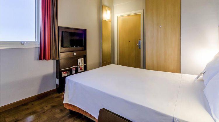 Ibis Barretos Room