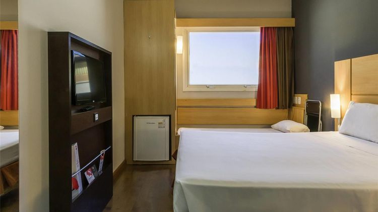 Ibis Barretos Room