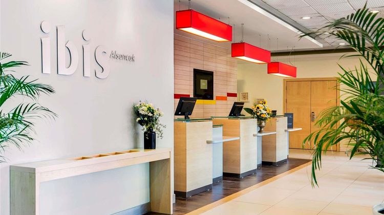 Ibis Izmir Alsancak Exterior