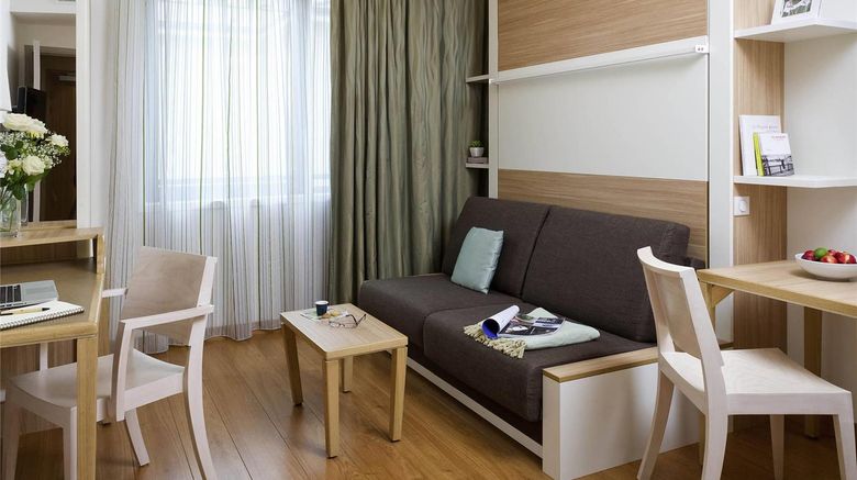 <b>Adagio Paris Vincennes Room</b>. Images powered by <a href="https://iceportal.shijigroup.com/" title="IcePortal" target="_blank">IcePortal</a>.