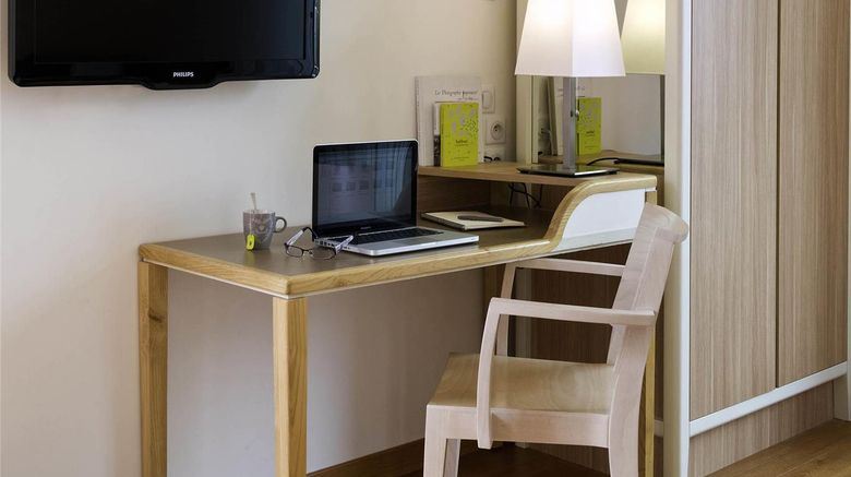 <b>Adagio Paris Vincennes Room</b>. Images powered by <a href="https://iceportal.shijigroup.com/" title="IcePortal" target="_blank">IcePortal</a>.