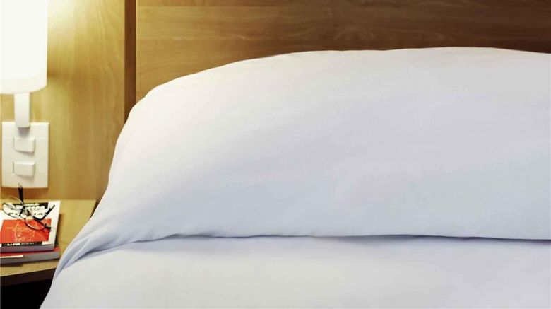 <b>Ibis Novo Hamburgo Room</b>. Images powered by <a href="https://iceportal.shijigroup.com/" title="IcePortal" target="_blank">IcePortal</a>.