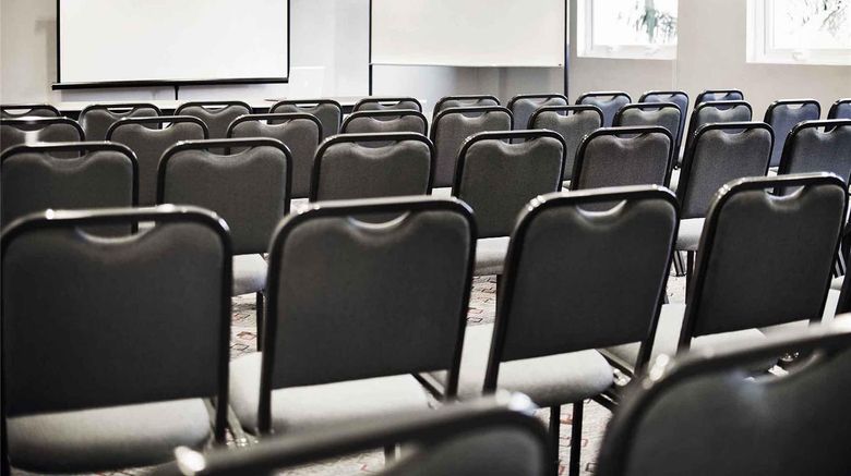 <b>Ibis Novo Hamburgo Meeting</b>. Images powered by <a href="https://iceportal.shijigroup.com/" title="IcePortal" target="_blank">IcePortal</a>.