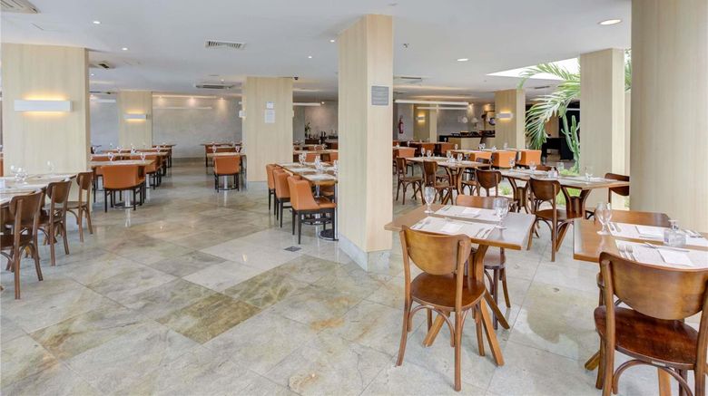 <b>Ibis Rio de Janeiro Barra Da Tijuca Restaurant</b>. Images powered by <a href="https://iceportal.shijigroup.com/" title="IcePortal" target="_blank">IcePortal</a>.