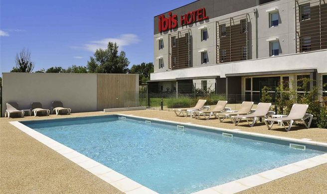 Ibis Istres Trigance Exterior