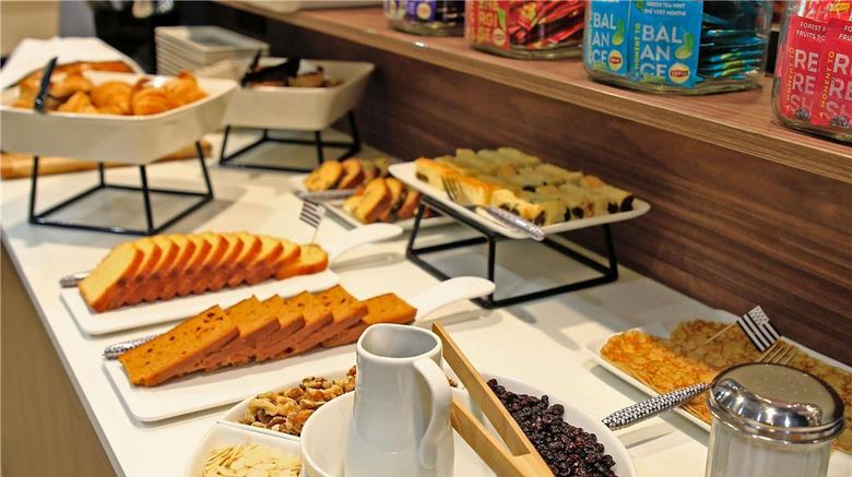 <b>Ibis Styles Saint-Malo Centre Historique Restaurant</b>. Images powered by <a href="https://iceportal.shijigroup.com/" title="IcePortal" target="_blank">IcePortal</a>.