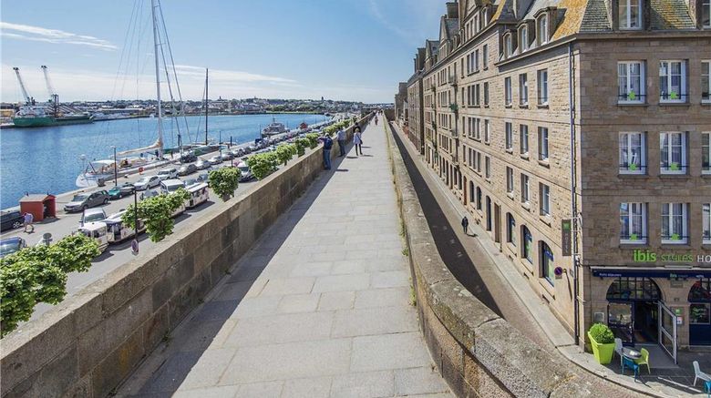 Ibis Styles Saint-Malo Centre Historique Exterior. Images powered by <a href="https://iceportal.shijigroup.com" target="_blank" rel="noopener">Ice Portal</a>.