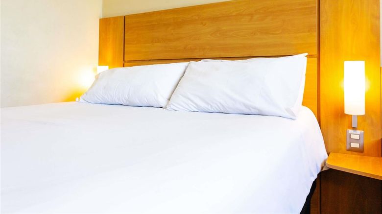 <b>Ibis Valparaiso Room</b>. Images powered by <a href="https://iceportal.shijigroup.com/" title="IcePortal" target="_blank">IcePortal</a>.