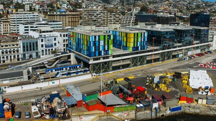 Ibis Valparaiso Exterior