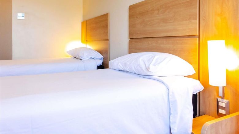 <b>Ibis Valparaiso Room</b>. Images powered by <a href="https://iceportal.shijigroup.com/" title="IcePortal" target="_blank">IcePortal</a>.