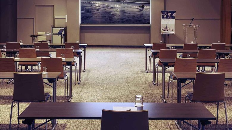 <b>Mercure Toulouse Golf de Seilh Meeting</b>. Images powered by <a href="https://iceportal.shijigroup.com/" title="IcePortal" target="_blank">IcePortal</a>.