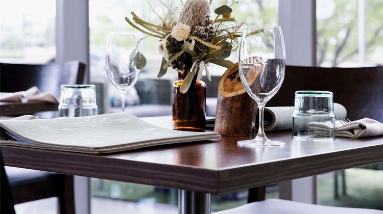 Mercure Melbourne Caroline Springs Restaurant