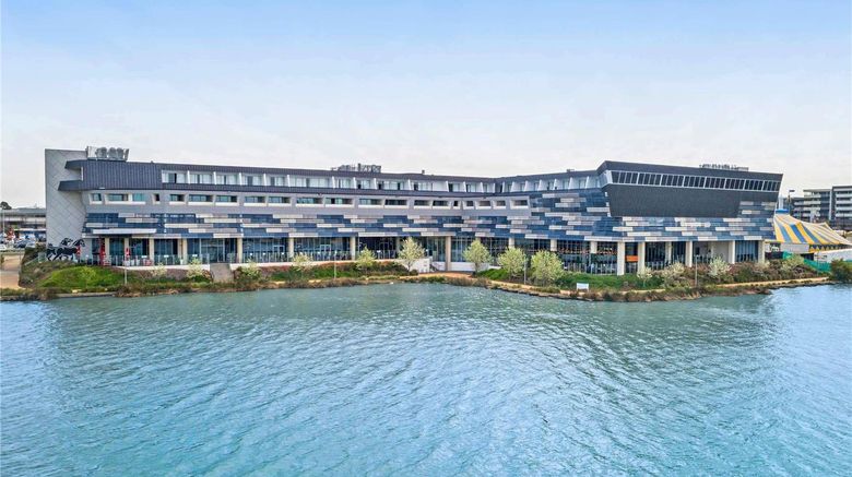 <b>Mercure Melbourne Caroline Springs Exterior</b>. Images powered by <a href="https://iceportal.shijigroup.com/" title="IcePortal" target="_blank">IcePortal</a>.