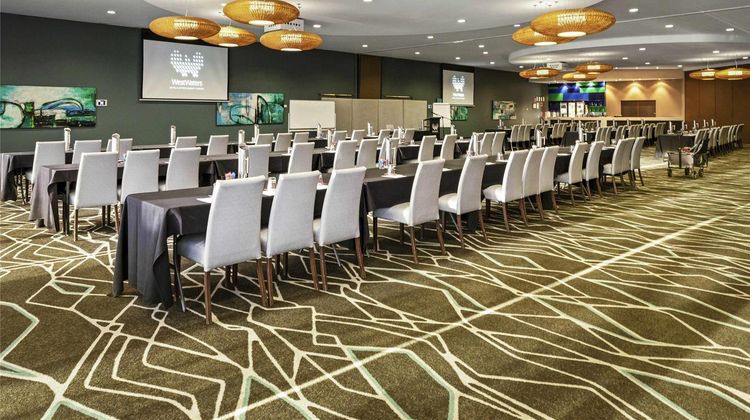 Mercure Melbourne Caroline Springs Meeting