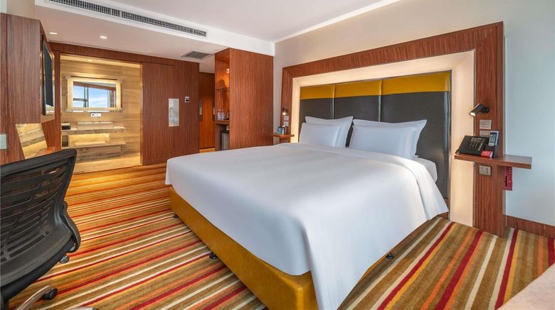<b>Novotel Zhengzhou Convention Room</b>. Images powered by <a href="https://iceportal.shijigroup.com/" title="IcePortal" target="_blank">IcePortal</a>.