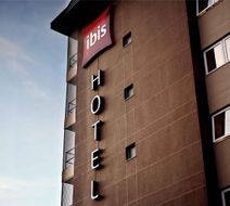 Ibis Canoas Exterior