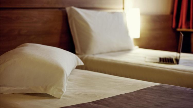 Ibis Canoas Room