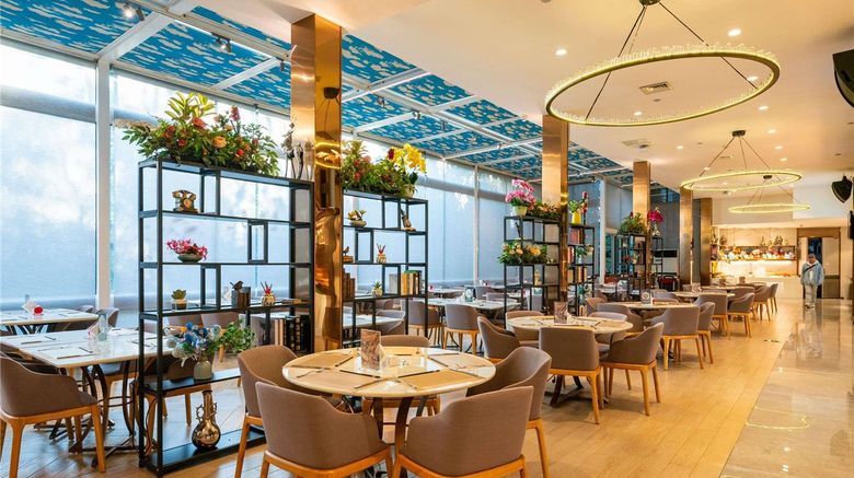 <b>Pullman Guiyang Restaurant</b>. Images powered by <a href="https://iceportal.shijigroup.com/" title="IcePortal" target="_blank">IcePortal</a>.