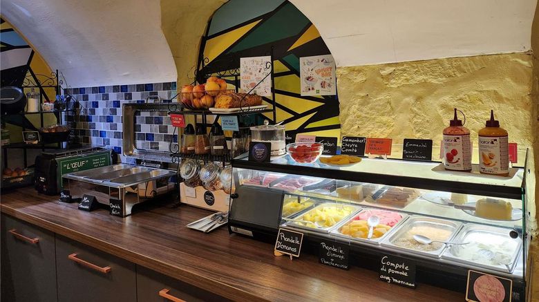 <b>Ibis Styles Paris Maine Montparnasse Restaurant</b>. Images powered by <a href="https://iceportal.shijigroup.com/" title="IcePortal" target="_blank">IcePortal</a>.