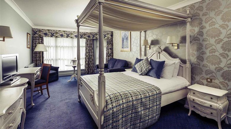 <b>Mercure Bristol North The Grange Hotel Room</b>. Images powered by <a href="https://iceportal.shijigroup.com/" title="IcePortal" target="_blank">IcePortal</a>.