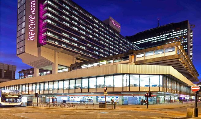 Mercure Manchester Piccadilly Hotel Exterior