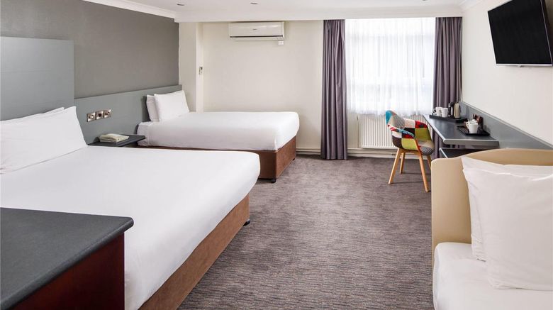 <b>Mercure Chester Abbots Well Hotel Room</b>. Images powered by <a href="https://iceportal.shijigroup.com/" title="IcePortal" target="_blank">IcePortal</a>.
