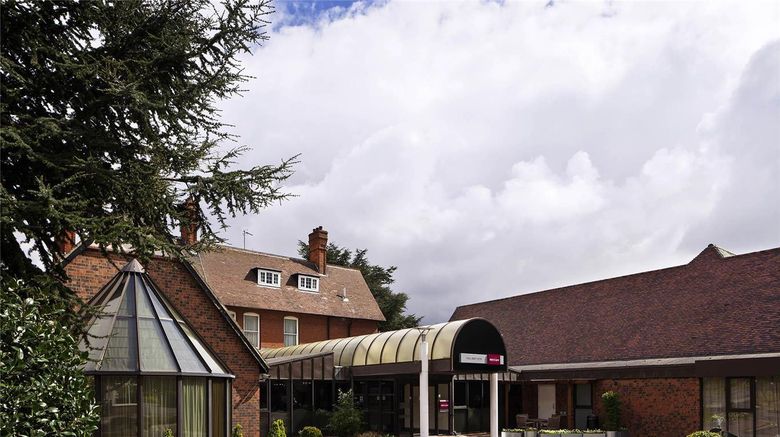 <b>Mercure Hull Grange Park Hotel Spa</b>. Images powered by <a href="https://iceportal.shijigroup.com/" title="IcePortal" target="_blank">IcePortal</a>.