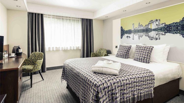 Mercure Swansea Hotel Room