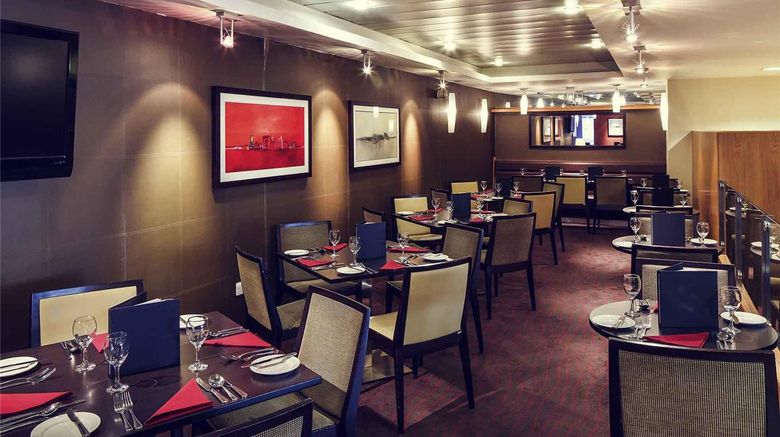 <b>Mercure Glasgow City Hotel Restaurant</b>. Images powered by <a href="https://iceportal.shijigroup.com/" title="IcePortal" target="_blank">IcePortal</a>.