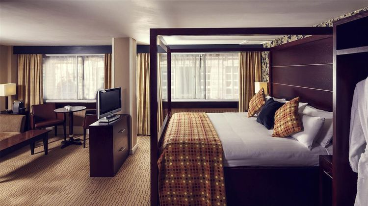 Mercure Glasgow City Hotel Room