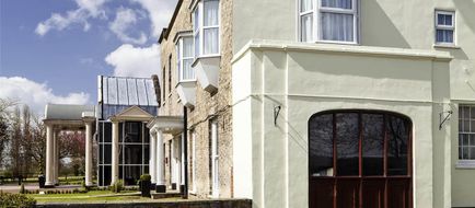 Mercure York Fairfield Manor Hotel Exterior
