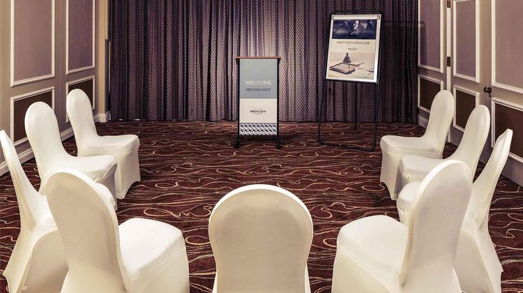 Mercure Livingston Hotel Meeting