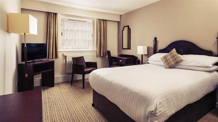Mercure Perth Hotel Room