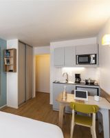 Adagio Access La Defense Place Charras