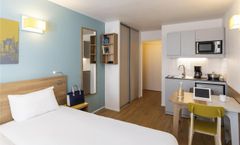 Adagio Access La Defense Place Charras