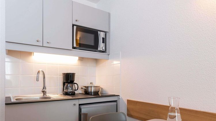 Adagio Access La Defense Place Charras Room